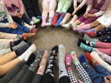 Na každou nožku jinou ponožku - Světový den Downova syndromu - BÍLÁ KYTIČKA